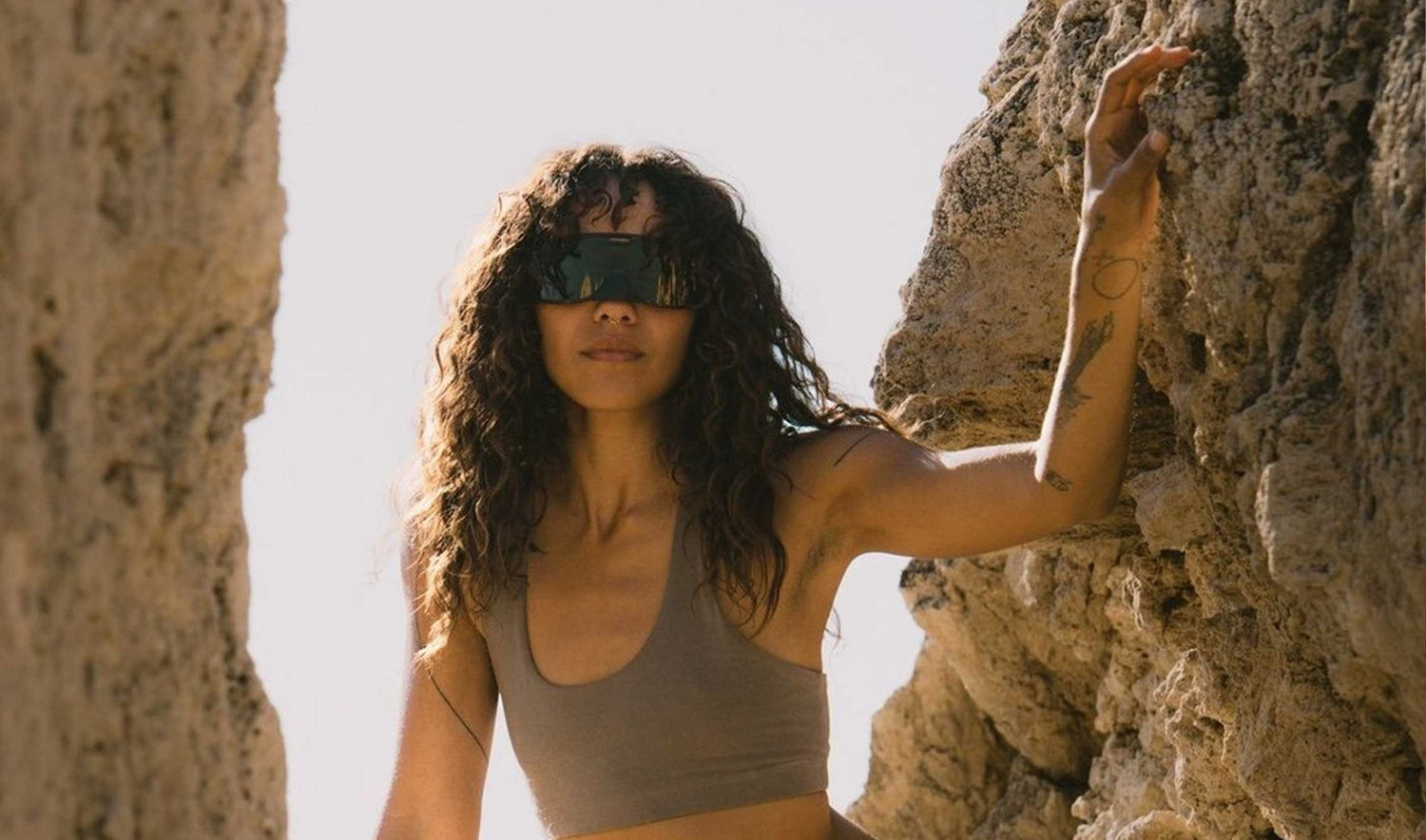 Blue Mirror Leggero Collection Desktop Image